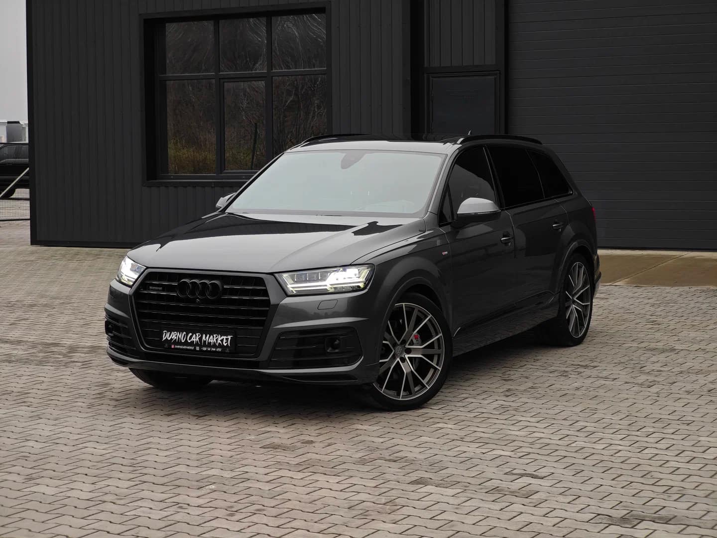 AUDI Q7 Sline